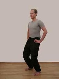 शक्ति बढ़ाने के लिए पत्थर पकड़ने का व्यायाम करें